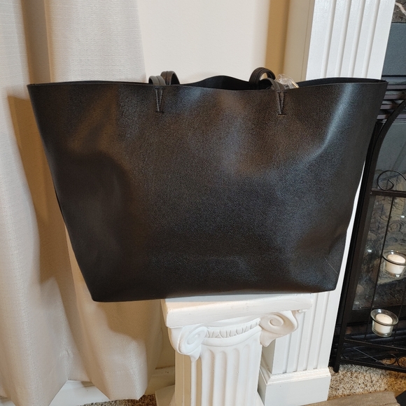 VICTORIAS SECRET WEEKENDER TOTE 22" - Picture 6 of 9